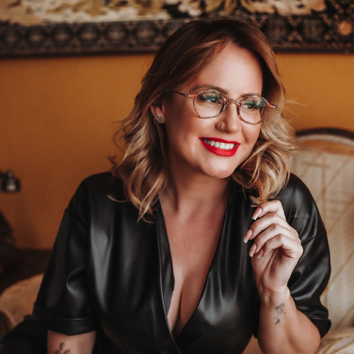 Model wearing Barledear Cocoa Ember Brown eyeglasses in a lifestyle portrait