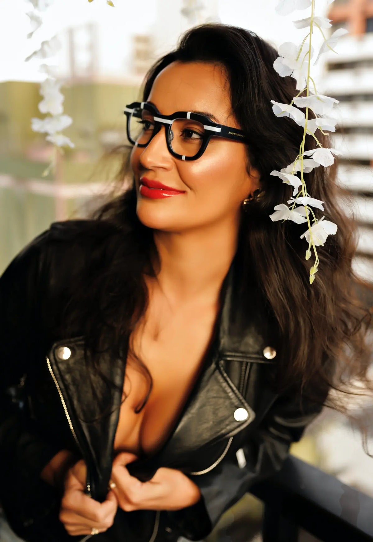 Female model wearing bold black VoyueLens Charcoal Stripe eyeglasses
