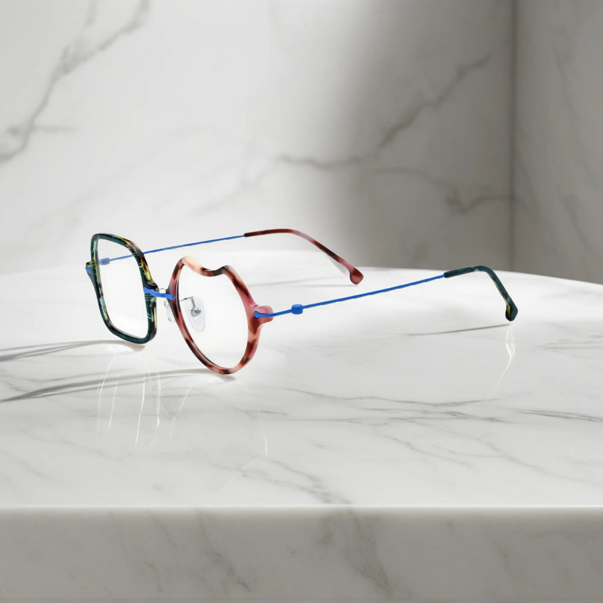 Side View of VoyueLens Ocean Brick abstract eyeglasses VL185842. Side profile emphasizing the sleek titanium temples and ergonomic curve.