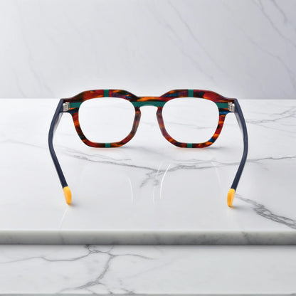 Rear perspective showing patterns of the Tortoiseshell Flash frame