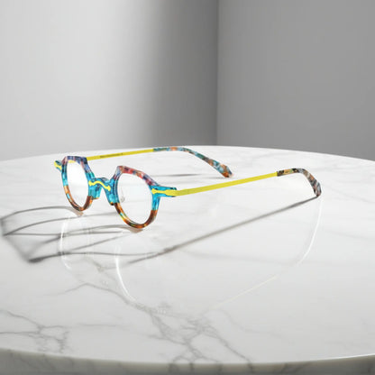 Side view of VoyueLens VL19341 lightweight eyeglasses in amber crystal acetate, featuring slim gold metal temples and integrated nose pads for comfortable daily wear.